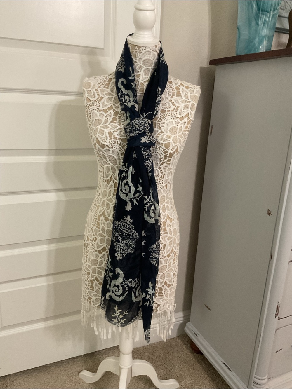 Navy Blue Ivory Paisley Floral Lightweight Scarf Wrap 70 x 24